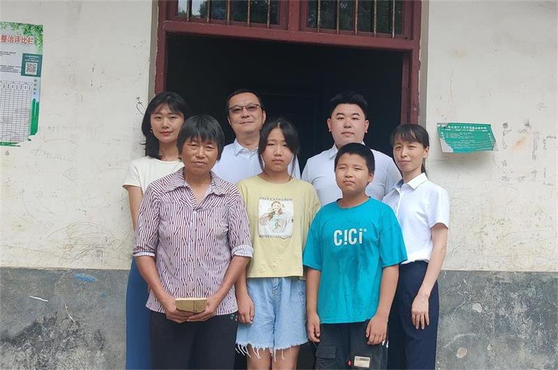 他_看图�?1).jpg 他_看图�?1).jpg